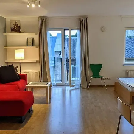 Bright Studio In Quiet Area *